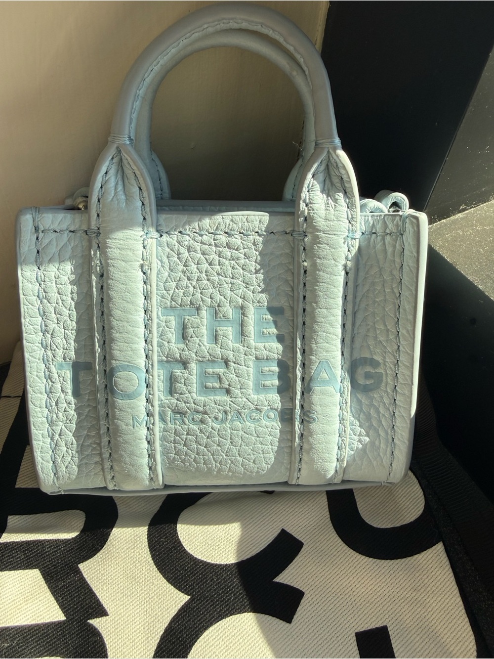 Marc Jacobs the nano tote charm wristlet cloud blue NWT - Picture 2 of 8